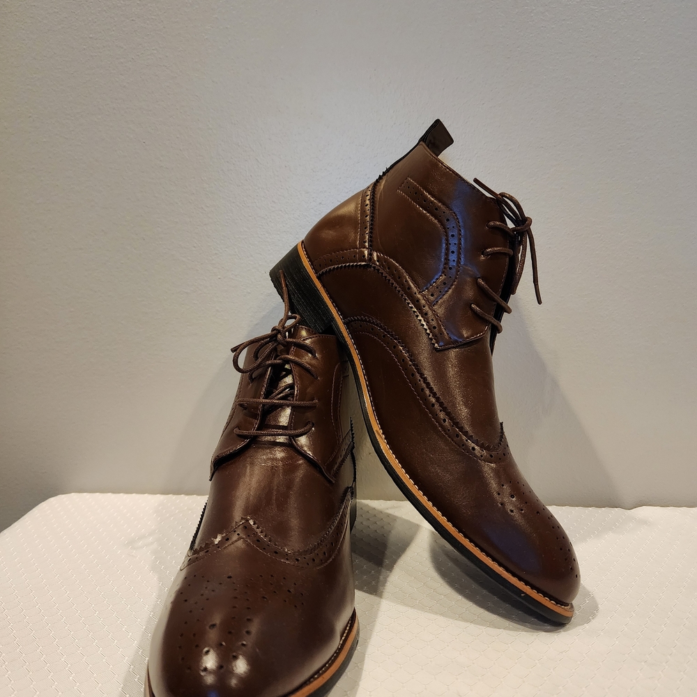 Classic Brown Leather Men's Brogue Boots